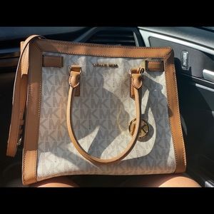 Michael Kors Crossbody Tote
